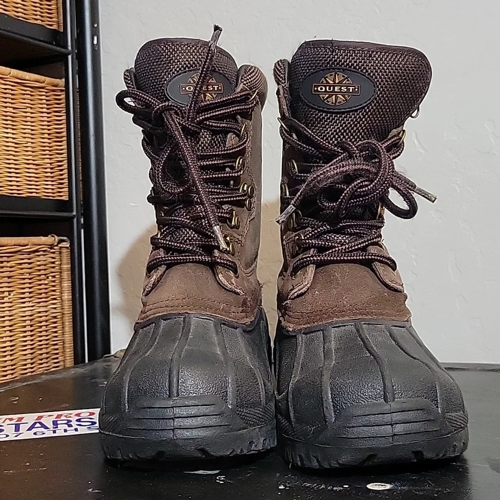 QUEST Youth Pac Brown Boot Size 5 YFW00060